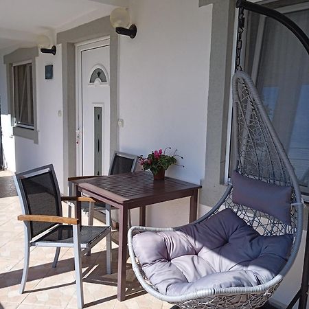 Aparttoni Добра вода Екстериор снимка