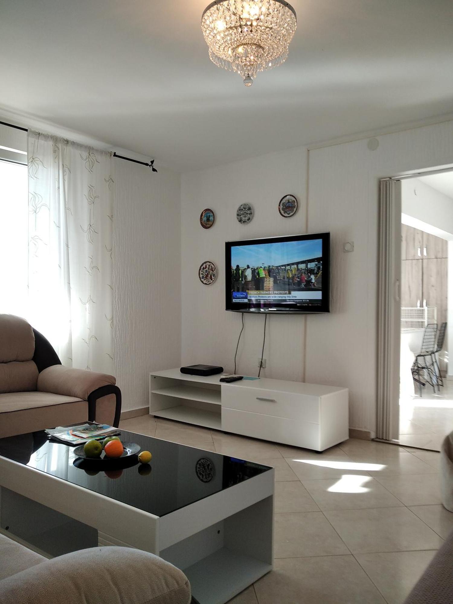 Aparttoni Добра вода Екстериор снимка