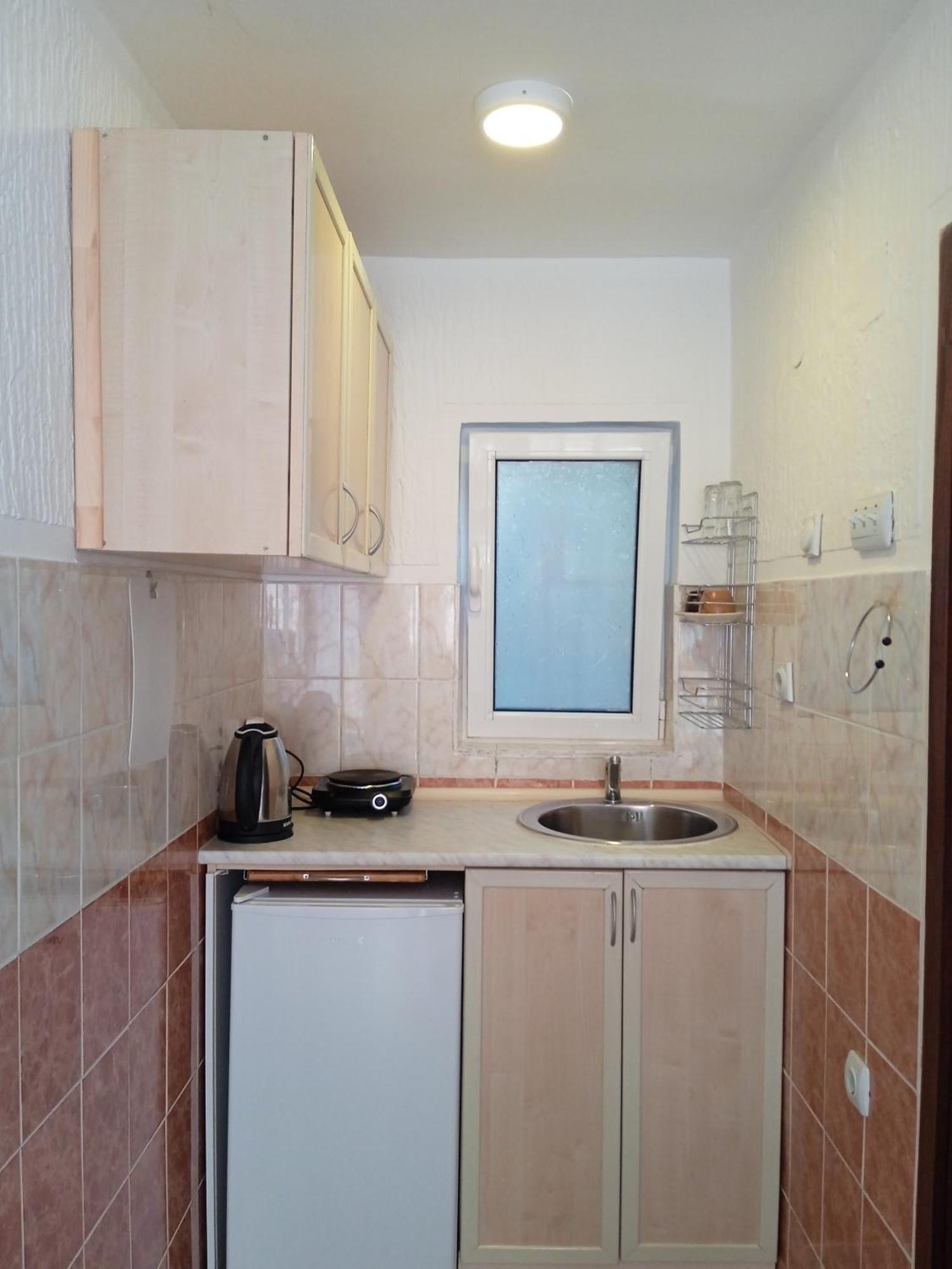 Aparttoni Добра вода Екстериор снимка